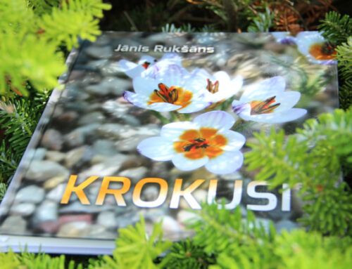 Bulduru tehnikuma bibliotēka saņem unikālu dāvinājumu no 1966. gada absolventa